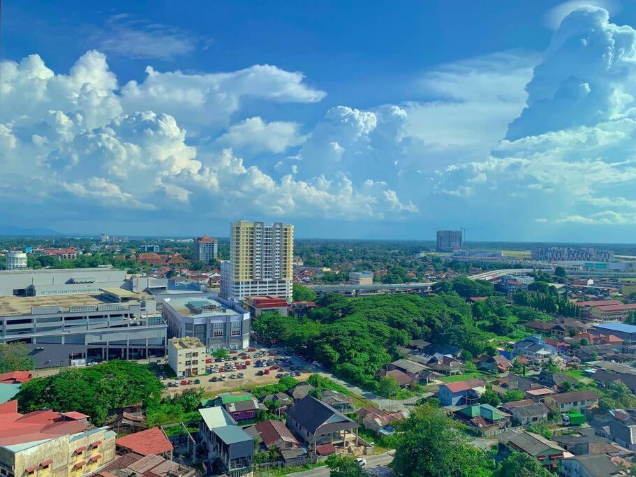 Netflix 2 Bedroom Troika Kota Bharu Homestay 1812 外观 照片
